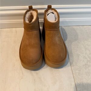 Uggs classic ultra mini new heights